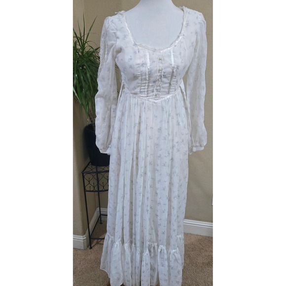 Gunne Sax Dresses & Skirts - Vtg Gunne Sax Dress‎ Sz 5 Floral Cottagecore Prairie Milkmaid Romantic Victorian